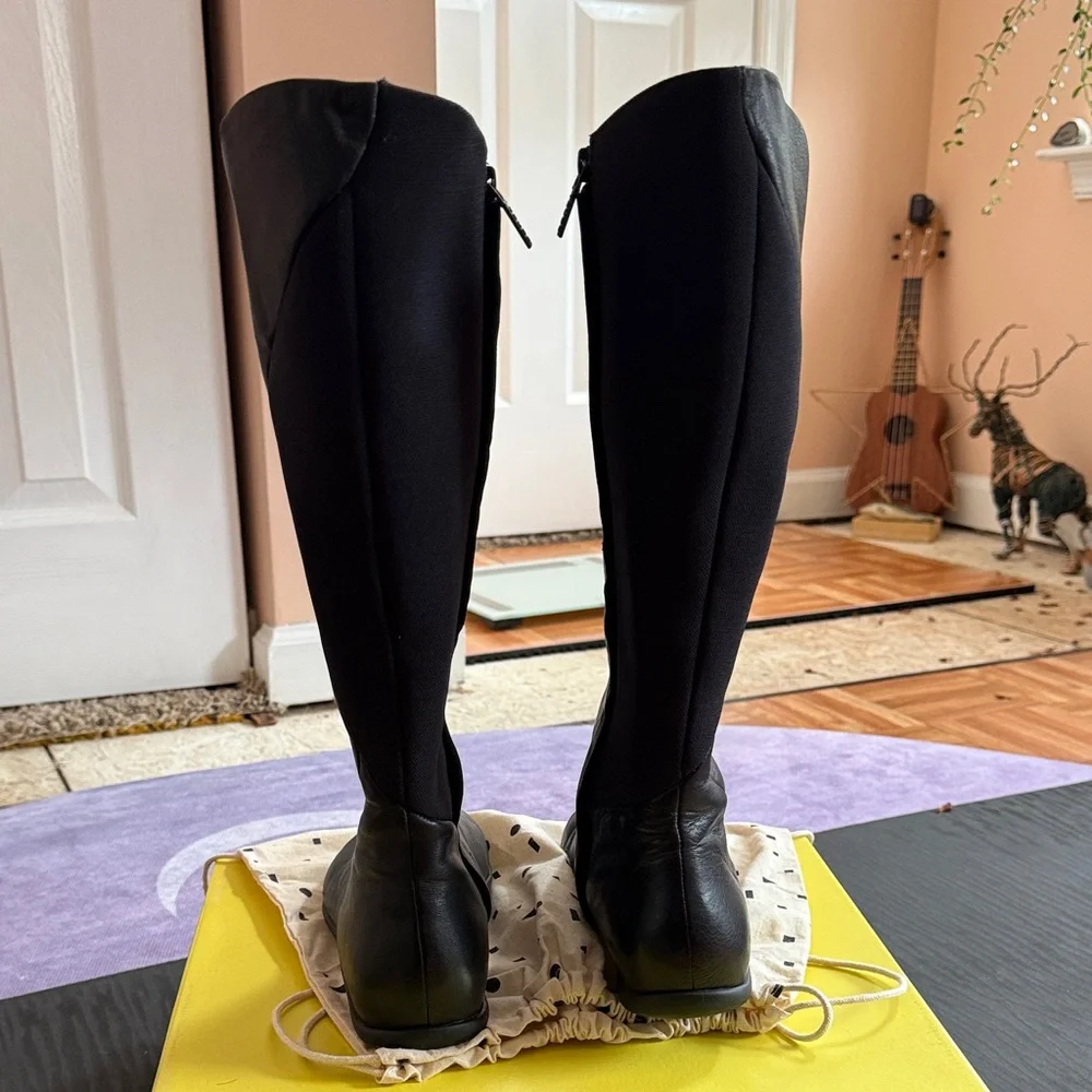 Tsubo Black Over the Knee Boots - Picture 3 of 6